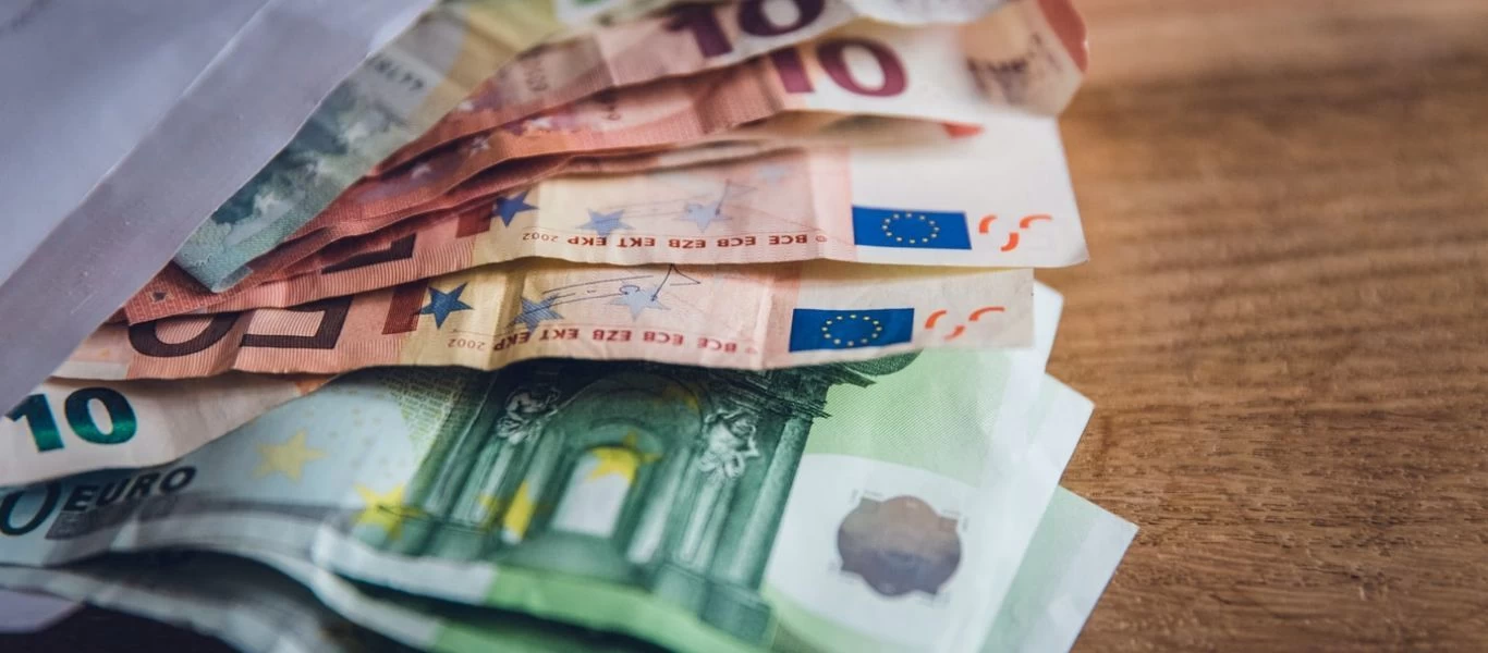 ΕΦΚΑ: Οι 3+1 αλήθειες για το ποιοι δικαιούνται τα αναδρομικά